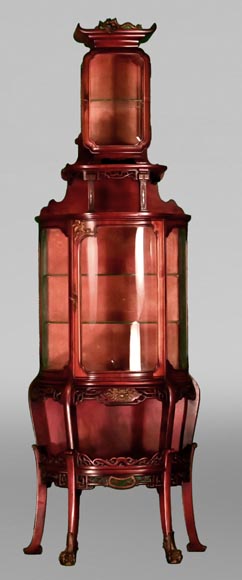Vitrine japonisante de forme demi-lune, fin du XIXe siècle Vitrine japonisante de forme demi-lune, fin du XIXe siècle-0