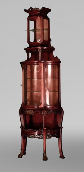 Vitrine japonisante de forme demi-lune, fin du XIXe siècle Vitrine japonisante de forme demi-lune, fin du XIXe siècle-1