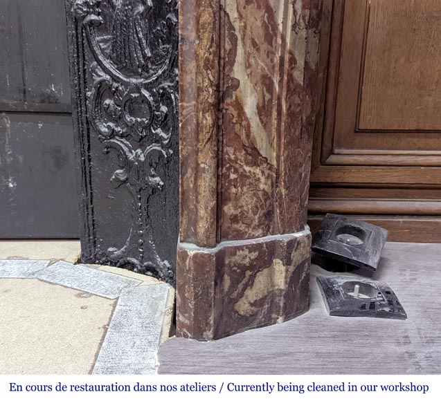 Boiserie et bibliothèque en chêne de style Louis XV Boiserie et bibliothèque en chêne de style Louis XV-16