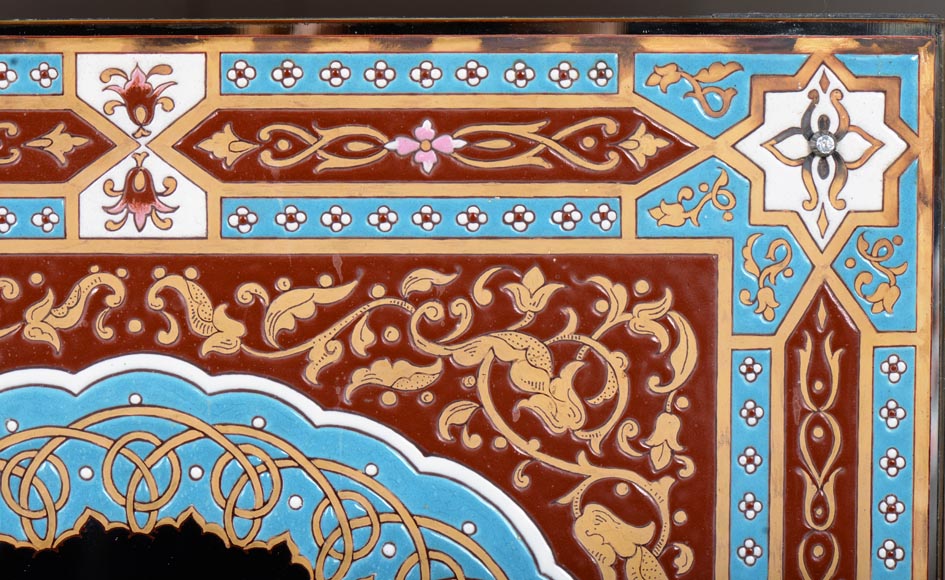 Miroir au décor émaillé polychrome d’inspiration nasride signé et daté 1886 Miroir au décor émaillé polychrome d’inspiration nasride signé et daté 1886-4