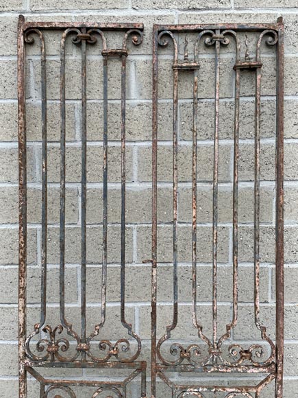 Petit portail en fer forgé Petit portail en fer forgé-1