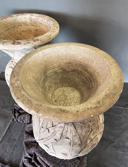 Paire de vases de jardin en pierre Paire de vases de jardin en pierre-2