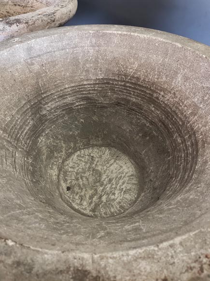 Paire de vases de jardin en pierre Paire de vases de jardin en pierre-3