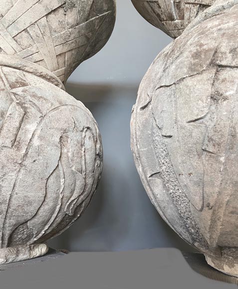 Paire de vases de jardin en pierre Paire de vases de jardin en pierre-4