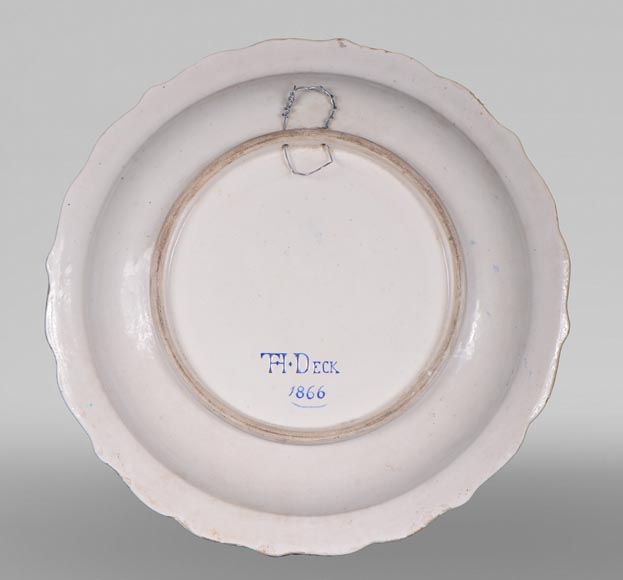 Théodore DECK (céramiste), Eugène GLUCK (peintre), Plat d'ornement orné d'une scène bucolique à l’escarpolette Théodore DECK (céramiste), Eugène GLUCK (peintre), Plat d'ornement orné d'une scène bucolique à l’escarpolette-8