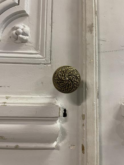 Paire de grandes doubles portes de style Napoléon III richement décorées Paire de grandes doubles portes de style Napoléon III richement décorées-14