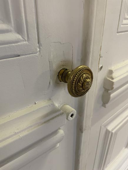 Grandes doubles portes moulurées Grandes doubles portes moulurées-5