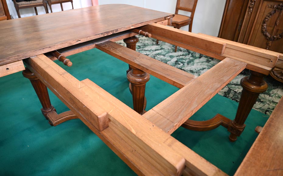 Ensemble de mobilier de salle à manger de style Louis XVI Ensemble de mobilier de salle à manger de style Louis XVI-22