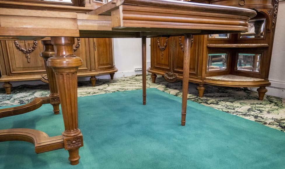 Ensemble de mobilier de salle à manger de style Louis XVI Ensemble de mobilier de salle à manger de style Louis XVI-23