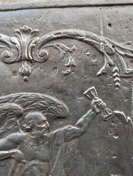 Plaque de cheminée représentant le dieu Chronos Plaque de cheminée représentant le dieu Chronos-3