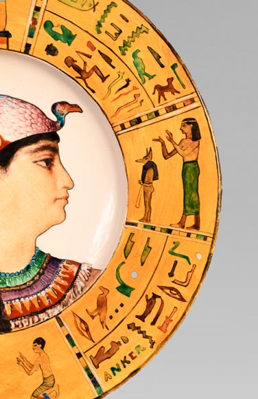 Albert ANKER (peintre), Théodore DECK (céramiste), Plat d'ornement « Cléopâtre », 1869 Albert ANKER (peintre), Théodore DECK (céramiste), Plat d'ornement « Cléopâtre », 1869-5