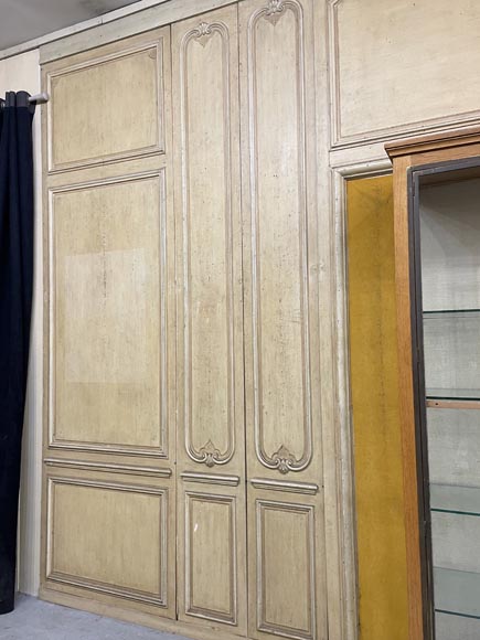 Pièces de boiserie de style Louis XV en bois laqué Pièces de boiserie de style Louis XV en bois laqué-2