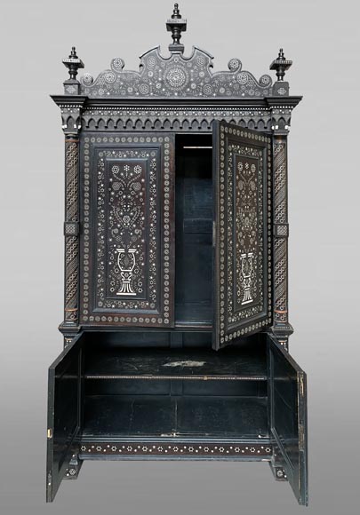 Cabinet en palissandre, marqueterie d’os et de bois clair Cabinet en palissandre, marqueterie d’os et de bois clair-10