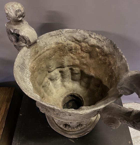 Vase en plomb de style baroque anglais, Fonderie Bulbeck, XIXe siècle Vase en plomb de style baroque anglais, Fonderie Bulbeck, XIXe siècle-5