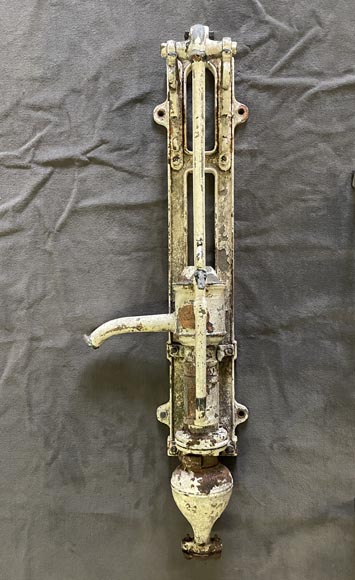 Pompe à eau en applique en fonte Pompe à eau en applique en fonte-2