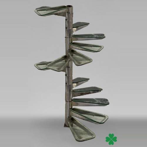 Escalier à colimaçon en verre et métal chromé