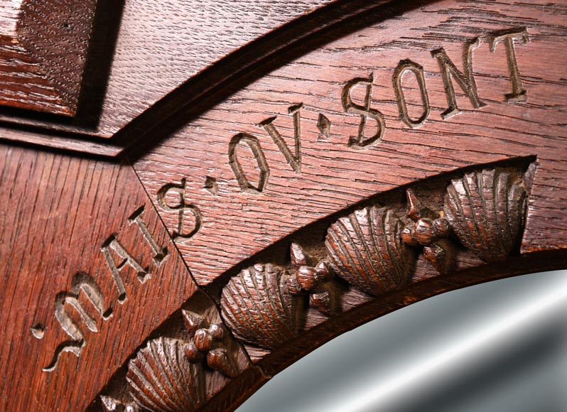 DECK Théodore, miroir monumental en chêne orné de médaillons en faïence verte DECK Théodore, miroir monumental en chêne orné de médaillons en faïence verte-16