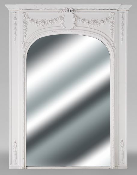 Trumeau de style Louis XVI arrondi orné d'une guirlande de fleurs Trumeau de style Louis XVI arrondi orné d'une guirlande de fleurs-0