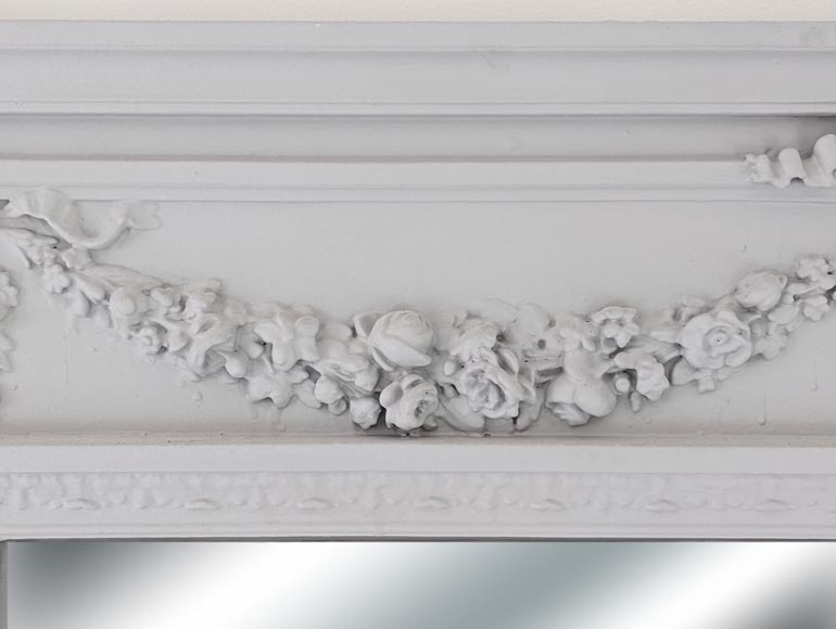 Trumeau au décor de guirlande de fleurs de style Louis XVI Trumeau au décor de guirlande de fleurs de style Louis XVI-2