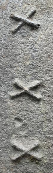 Plaque de cheminée du XVIe siècle aux armes de Charles-Quint Plaque de cheminée du XVIe siècle aux armes de Charles-Quint-5