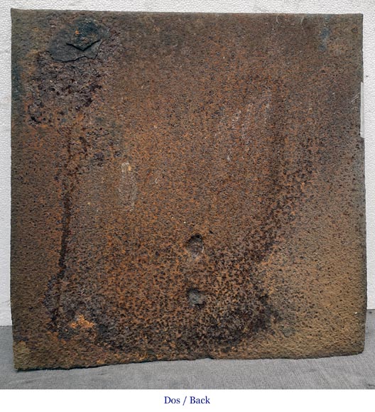 Plaque de cheminée du XVIIIe siècle représentant les armes de France Plaque de cheminée du XVIIIe siècle représentant les armes de France-5