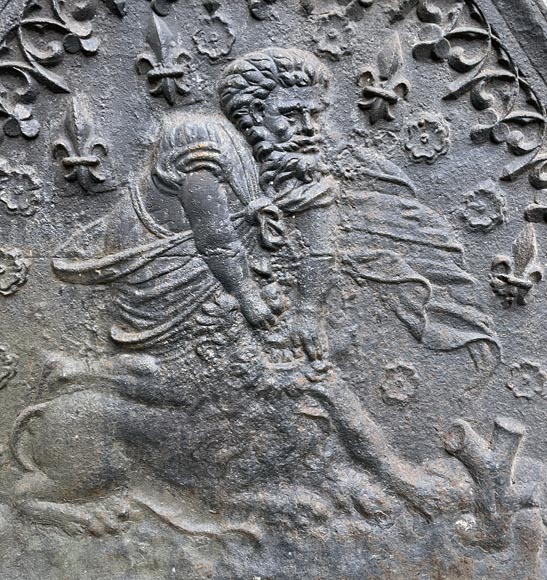 Plaque de cheminée du XVIIe siècle représentant une scène mythologique Plaque de cheminée du XVIIe siècle représentant une scène mythologique-1