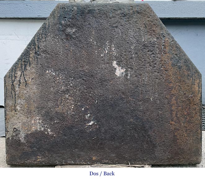 Plaque de cheminée du XVIIe siècle représentant une scène mythologique Plaque de cheminée du XVIIe siècle représentant une scène mythologique-6