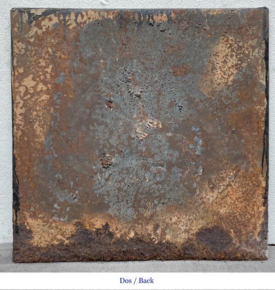 Plaque de cheminée du XVIIIe siècle figurant un amour jouant avec une chèvre Plaque de cheminée du XVIIIe siècle figurant un amour jouant avec une chèvre-5