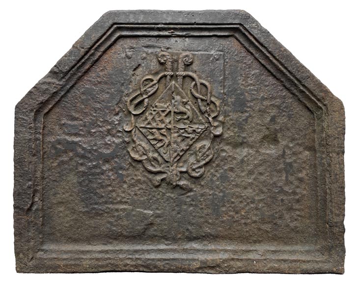 Plaque de cheminée, datant de vers 1600, représentant les armes d’Angélique d’Estrées Plaque de cheminée, datant de vers 1600, représentant les armes d’Angélique d’Estrées-0
