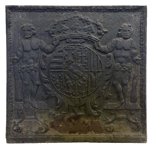 Plaque de cheminée aux armes du duc de Lorraine et de Bar de Léopold Ier Plaque de cheminée aux armes du duc de Lorraine et de Bar de Léopold Ier-0