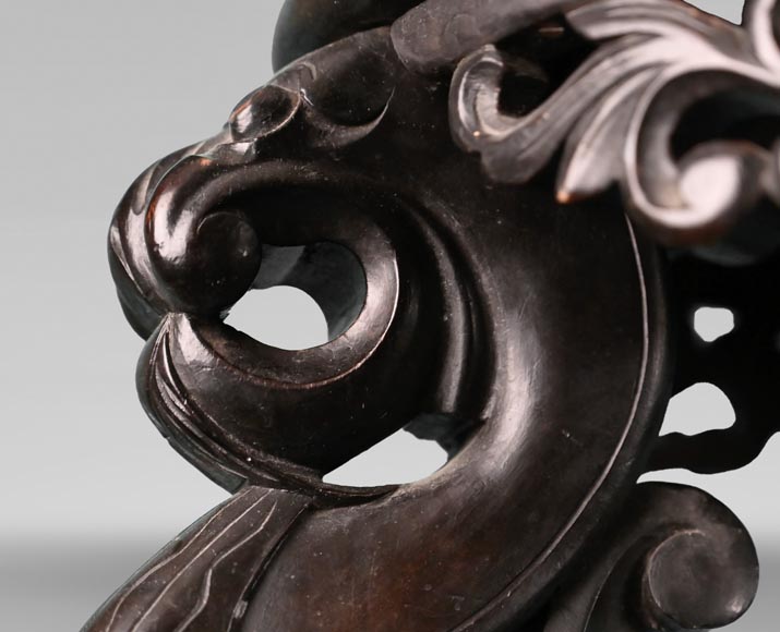 Le vase au Ara royal peint par Albert-Léon LEBARQUE et sa sellette d’origine. Le vase au Ara royal peint par Albert-Léon LEBARQUE et sa sellette d’origine.-13