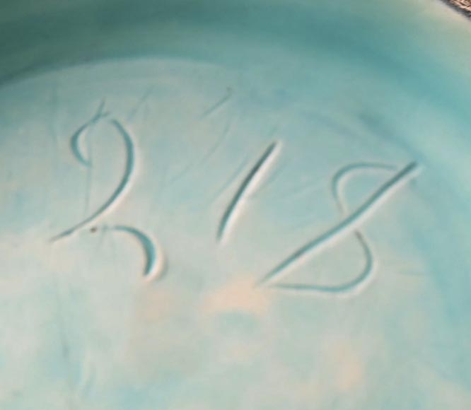 Le vase au Ara royal peint par Albert-Léon LEBARQUE et sa sellette d’origine. Le vase au Ara royal peint par Albert-Léon LEBARQUE et sa sellette d’origine.-16