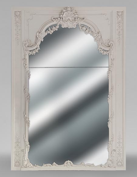 Trumeau d'époque Louis XV en bois sculpté peint au décor de guirlandes de fleurs Trumeau d'époque Louis XV en bois sculpté peint au décor de guirlandes de fleurs-0