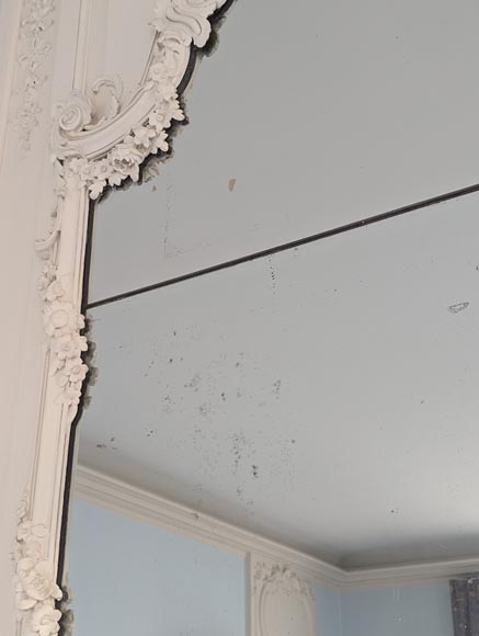 Trumeau d'époque Louis XV en bois sculpté peint au décor de guirlandes de fleurs Trumeau d'époque Louis XV en bois sculpté peint au décor de guirlandes de fleurs-4