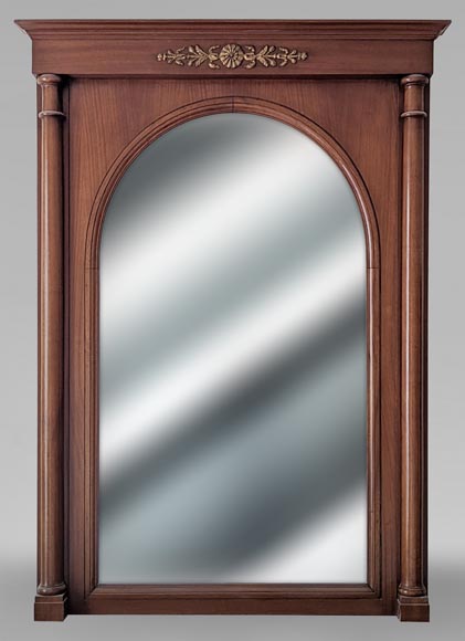 Trumeau de style Empire au dessus en demi cercle sculpté en bois de noyer Trumeau de style Empire au dessus en demi cercle sculpté en bois de noyer-0