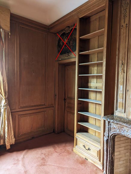 Bibliothèque à décors mouluré en chêne formant boiserie Bibliothèque à décors mouluré en chêne formant boiserie-1