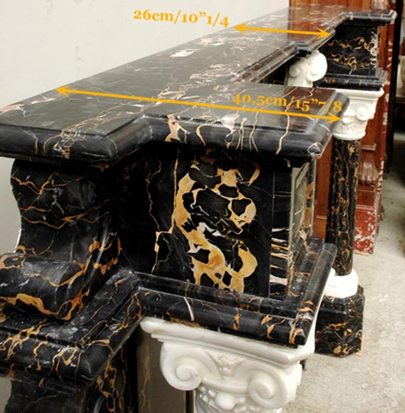 Cheminée Napoléon III en marbres Portor et Statuaire de Carrare à colonnes corinthiennes Cheminée Napoléon III en marbres Portor et Statuaire de Carrare à colonnes corinthiennes-12