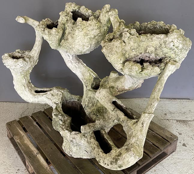 Jardinière en béton aux formes végétales Jardinière en béton aux formes végétales-1