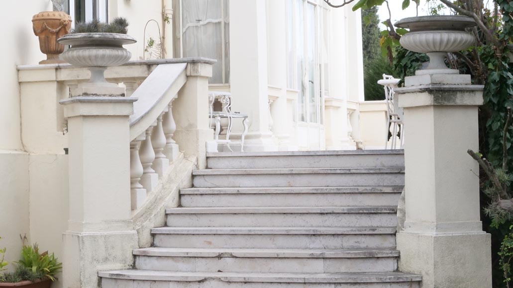 Paire de vasques de style classique en marbre Paire de vasques de style classique en marbre-1