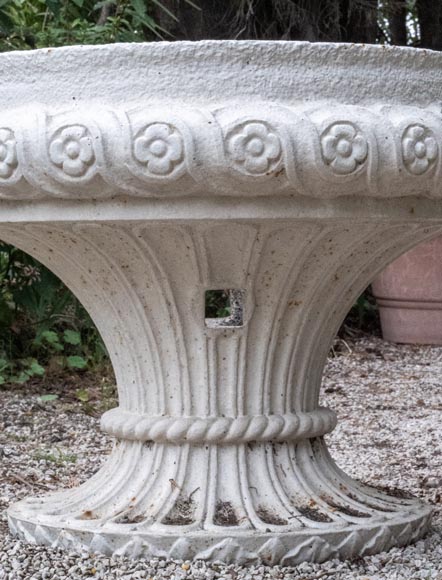 Vase de style Louis XVI à décor de cordage et de fleurs Vase de style Louis XVI à décor de cordage et de fleurs-4