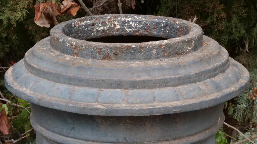 Socle en fonte au profil de femme Socle en fonte au profil de femme-6