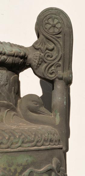 Vase de style grec et son socle egyptisant, fonte de fer Vase de style grec et son socle egyptisant, fonte de fer-4