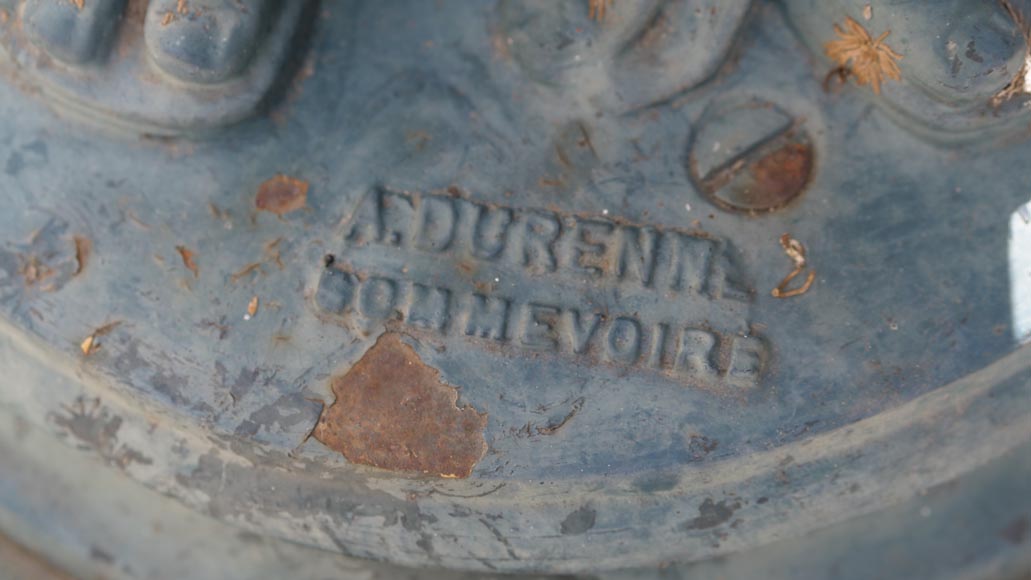 Paire de lampadaires en fonte en forme de femmes drapées Paire de lampadaires en fonte en forme de femmes drapées-10