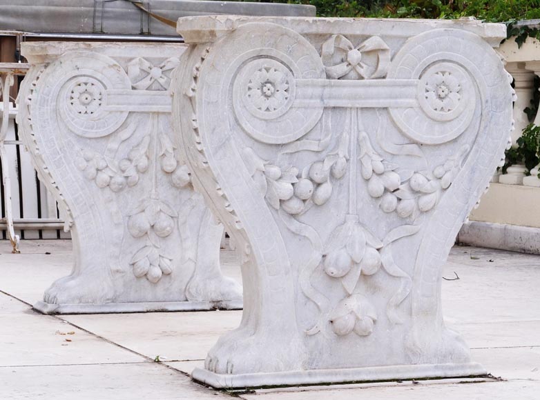 Table à piétement néoclassique du XIXe, plateau postérieur Table à piétement néoclassique du XIXe, plateau postérieur-3