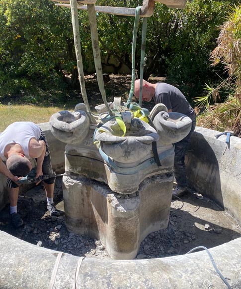 Centre de fontaine modèle  Centre de fontaine modèle