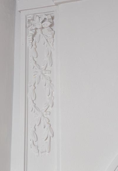 Trumeau arrondi à la frise d'oves de style Louis XVI Trumeau arrondi à la frise d'oves de style Louis XVI-3