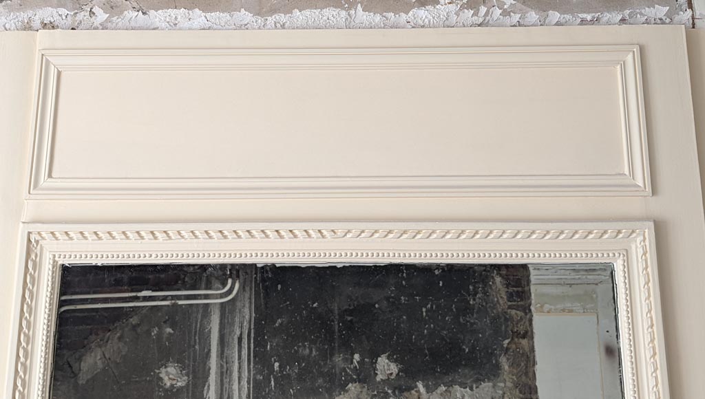 Trumeau de style Louis XVI au décor de perles Trumeau de style Louis XVI au décor de perles-1