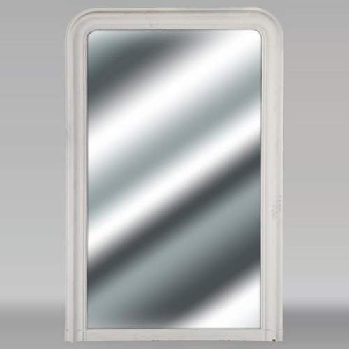 Trumeau de style Louis XVI à la frise de perle et aux coins arrondis