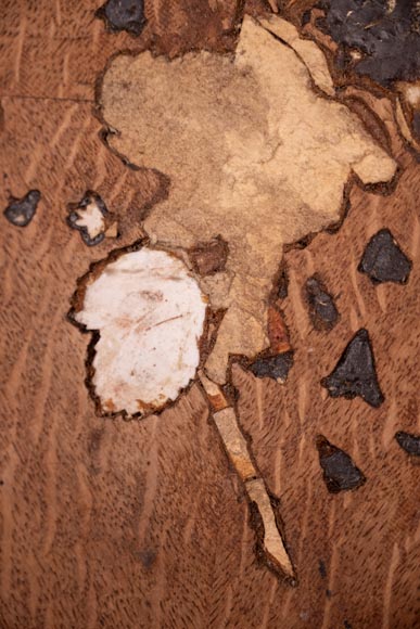 De roses et de campanules, le précieux panneau en marqueterie de porcelaine de Julien-Nicolas RIVART De roses et de campanules, le précieux panneau en marqueterie de porcelaine de Julien-Nicolas RIVART-7