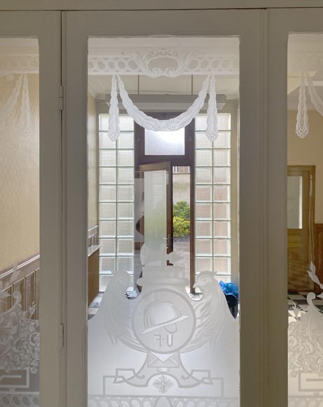 Porte triple en chêne avec beau décor en verre sablé Porte triple en chêne avec beau décor en verre sablé-4